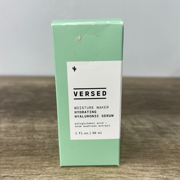 Versed MOISTURE MAKER
HYDRATING HYALURONIC SERUM - Picture 1 of 7
